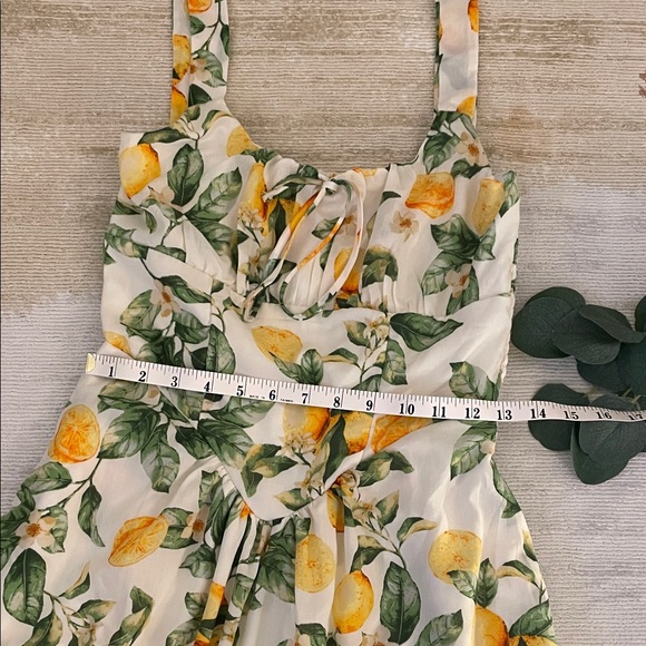 Francesca’s| Olivia🍋Midi Dress - Picture 6 of 7